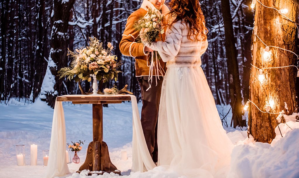 Ideas for a Winter Wonderland Wedding | Outdoor Ceremonies
